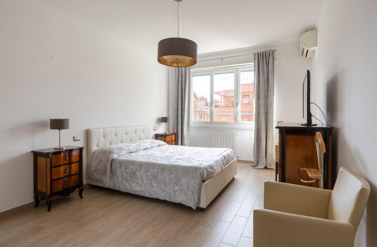 Ancient Roman Style - 7th Floor - Exclusive Apt Lägenhet *